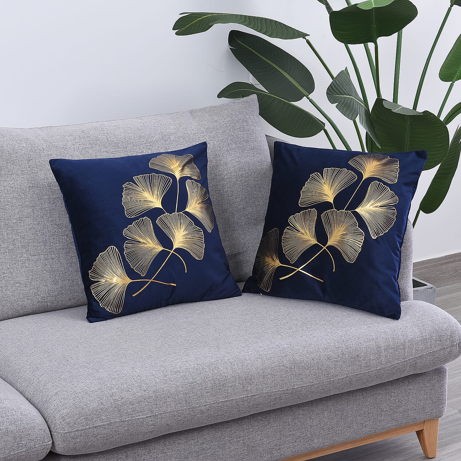 Set of 2 - Ginkgo Leaves Pattern Velvet Cushion Cover (Size 45 Cm) - Navy & Gold