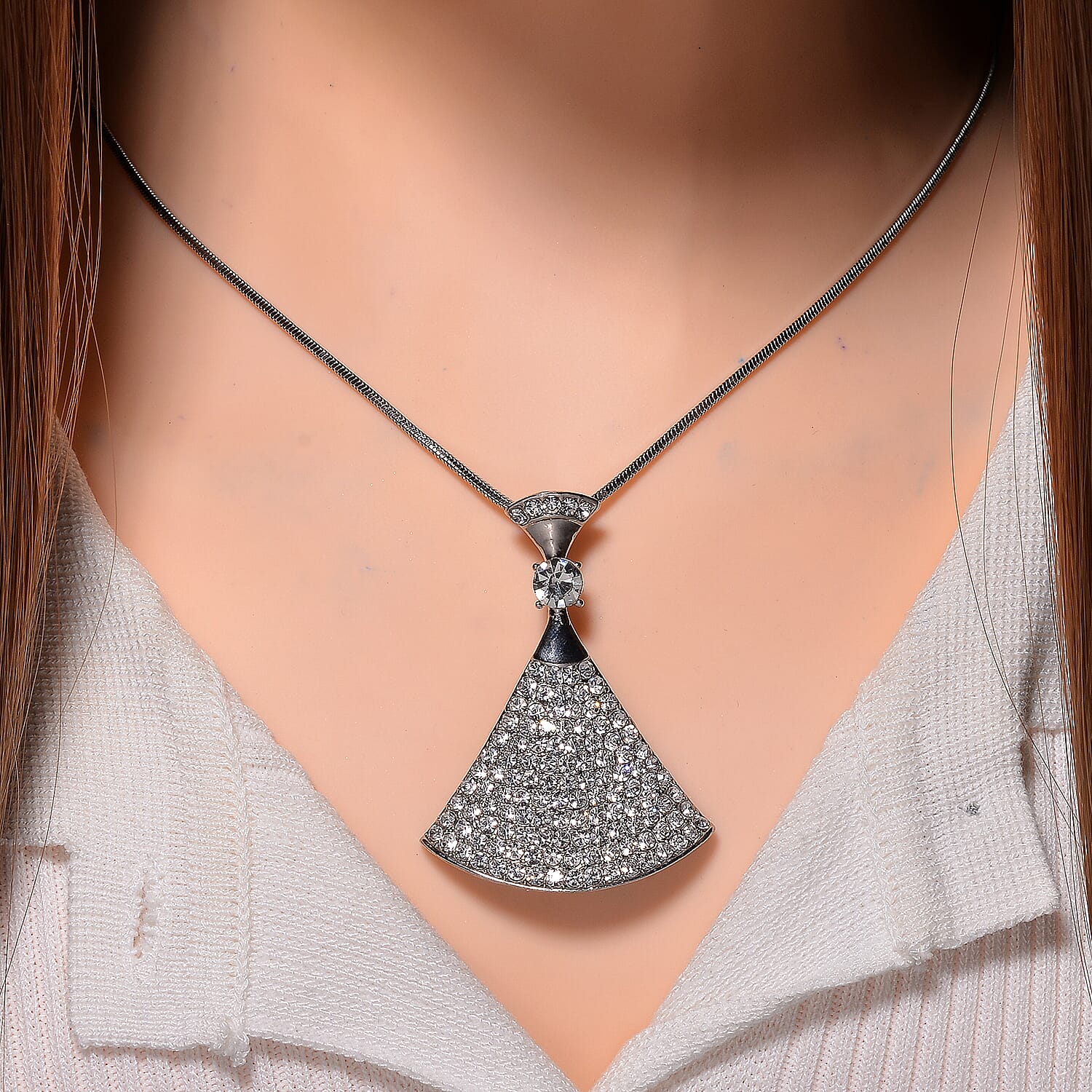 White Crystal Pendant With Chain (Size - 29.5-2 Ext) in Silver Tone