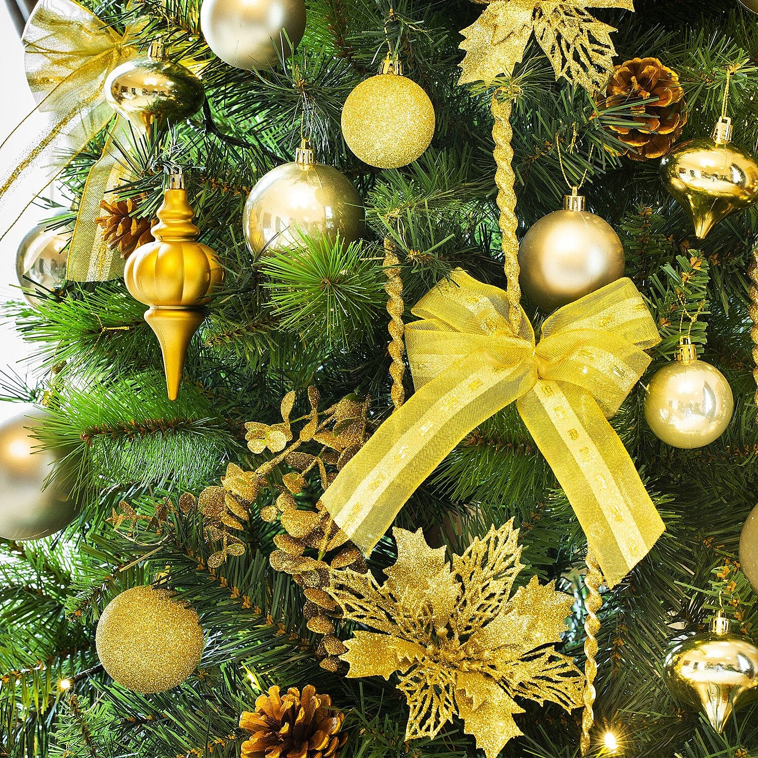 6.5ft Northern Lights Christmas Tree - Includes 120 Gold & Copper Decorations & 120 Clear Lights 1014 Tips - Diameter 122cm - Gold