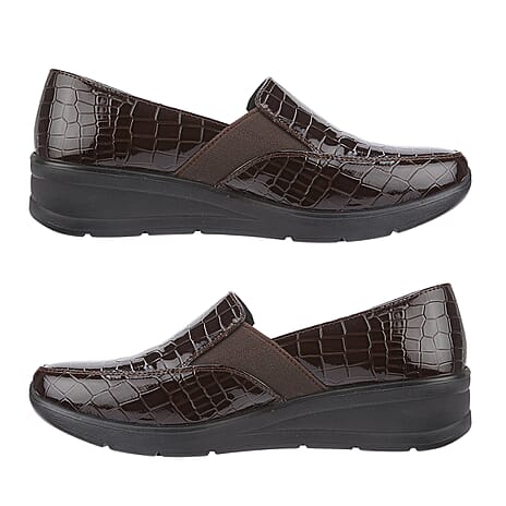 AGATHA Ladies Lightweight Slip-on Comfort Shoe (Size 3) - Dark Brown