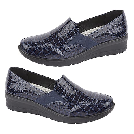 Ladies Shoe (Size 4) - Navy Croc