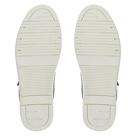 Ladies Shoe (Size 6) - Navy