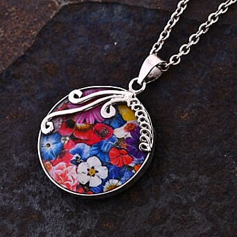 https://tjcuk.sirv.com/Products/78/9/7897776/Resin-Pendant-Sterling-Silver-5-00-ct-5-000-Ct_7897776_1.jpg?w=342&h=342