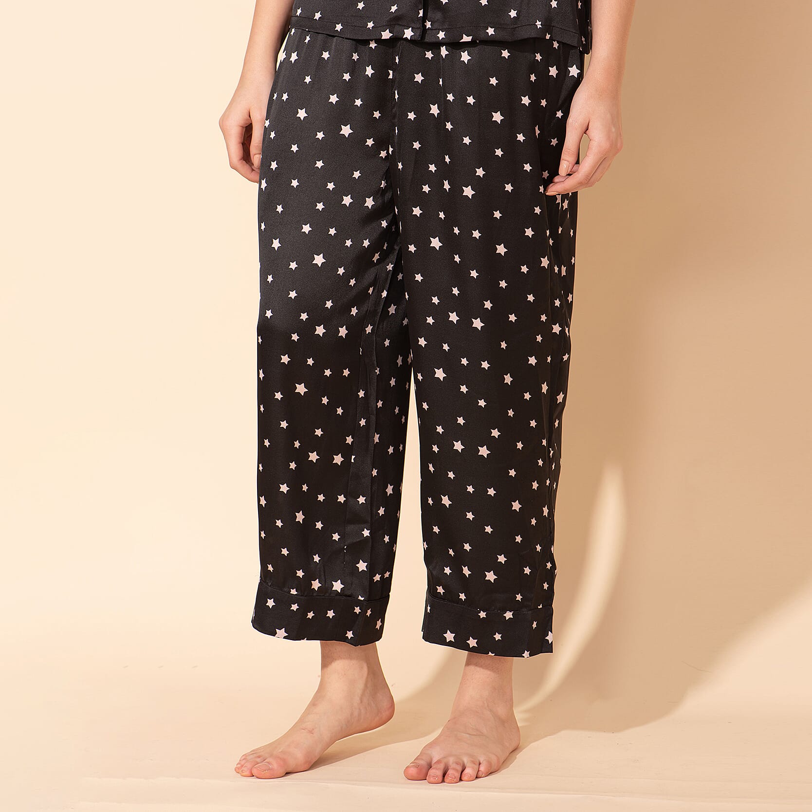 TAMSY Star Pattern Nightwear Set (Size L) - Black TAMSY Star Pattern Nightwear Set (Size L) - Black