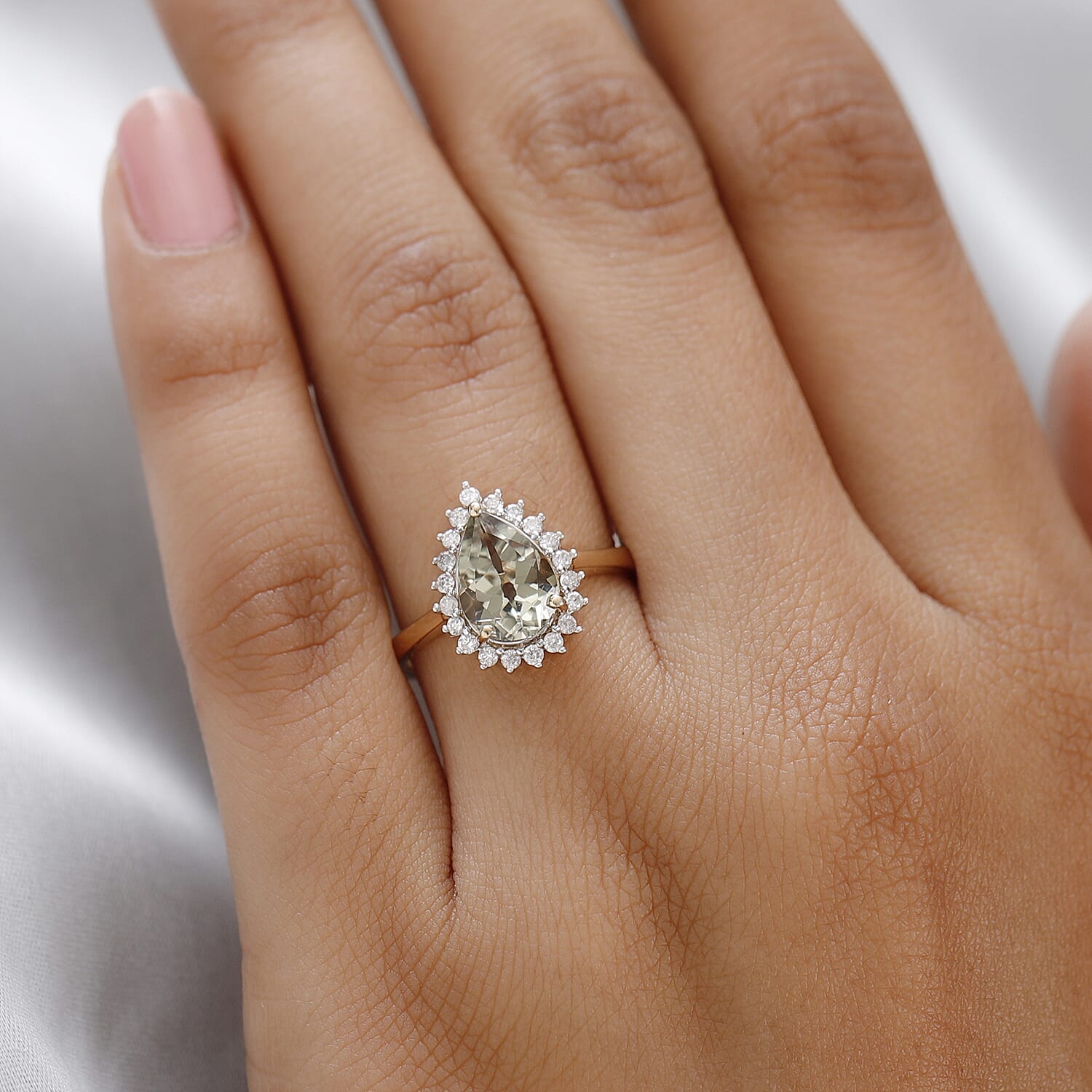 9K Yellow Gold Turkizite and Diamond Ring 2.19 Ct.