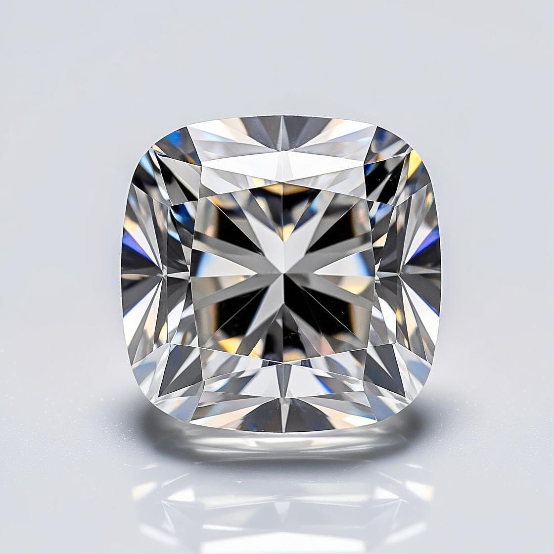 Luxuriant Diamond - 3 Ct Lab Grown Diamond CUSHION IGI Certified VS-G