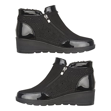 Ladies Shoe (Size 6) - Black