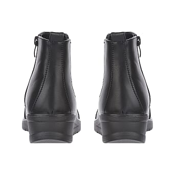 https://tjcuk.sirv.com/Products/79/2/7929761/LJandR-BRAMBLE-Gusset-Ankle-Boot_7929761_3.jpg?w=342&h=342