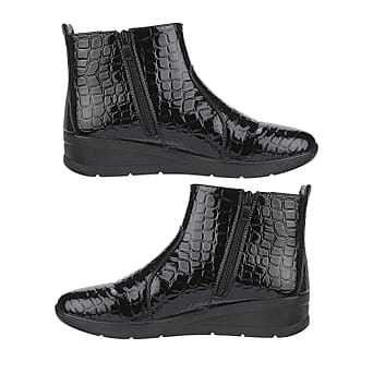 https://tjcuk.sirv.com/Products/79/2/7929770/BRAMBLE-Croc-Pattern-Chelsea-Boots-with-Zip_7929770_2.jpg?w=342&h=342