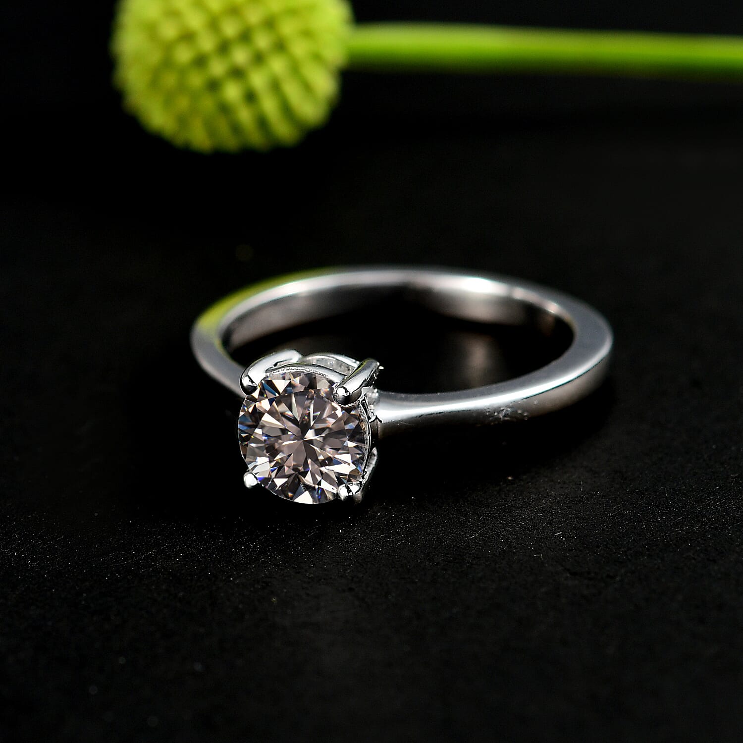 Luxuriant - 9K White Gold SGL Certified Lab Grown Diamond (VS-EF) Solitaire Ring 1.00 Ct.