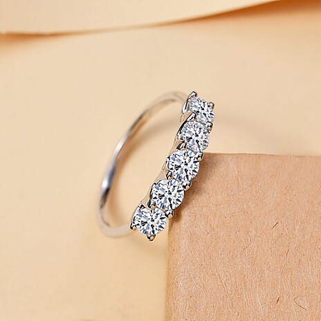 Luxuriant Diamond 9K White Gold SGL Certified Lab Grown Diamond (VS-E-F) 5 Stone Band Ring 1.00 Ct.