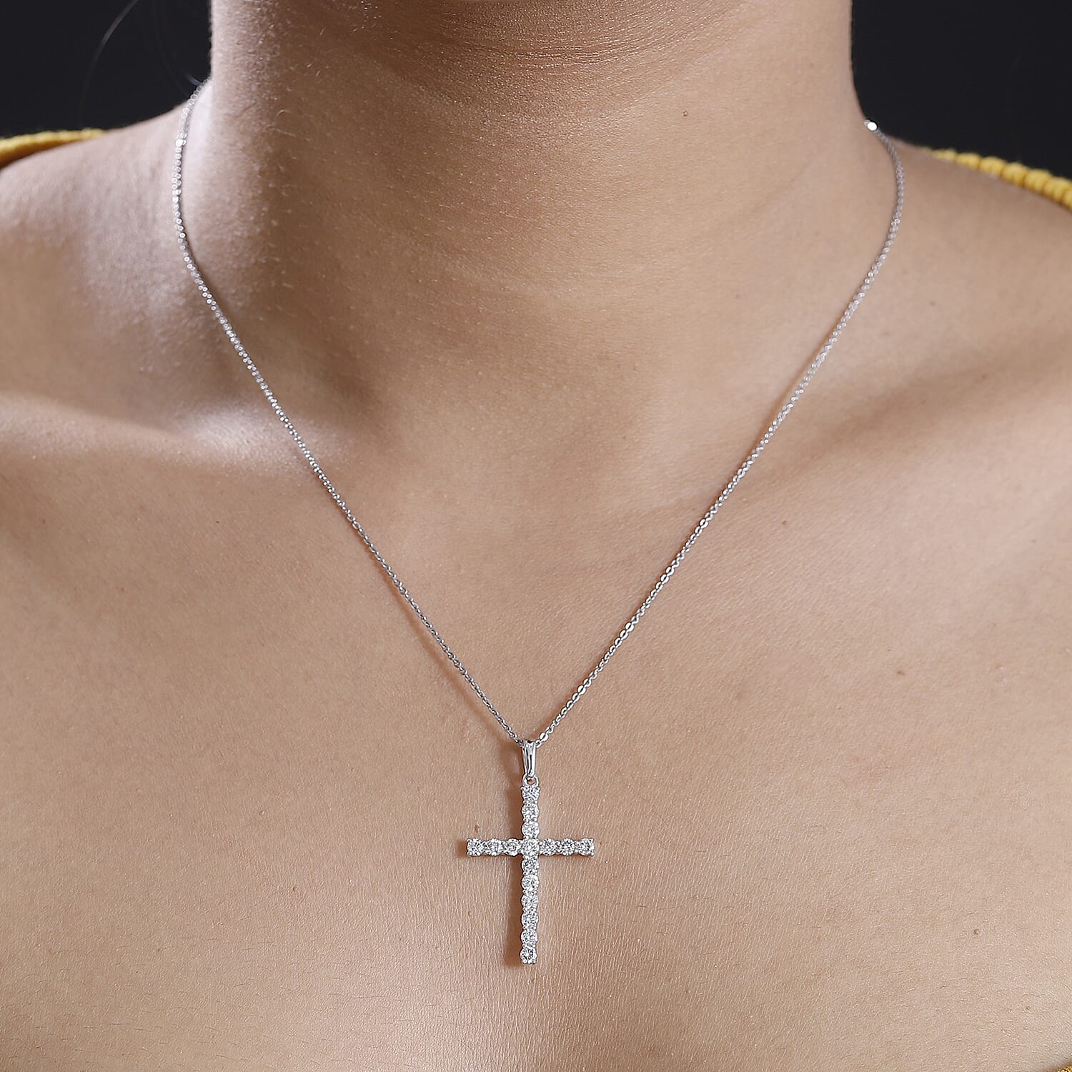 Luxuriant Diamond - 9K White Gold SGL Certified Lab Grown Diamond (VS-E-F) Cross Pendant 1.01 Ct.