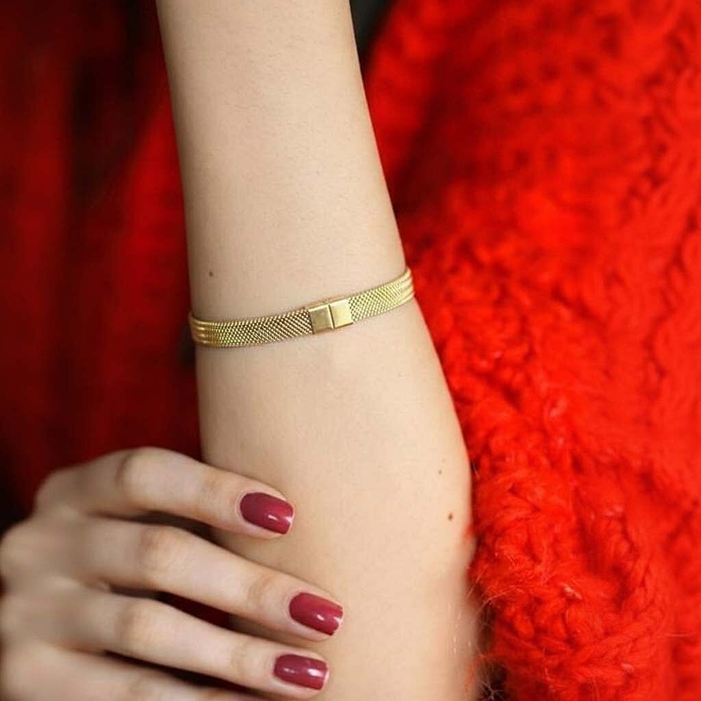 Maestro Collection - 9K Yellow Gold Adjustable Mesh Bangle (Size-7.5)