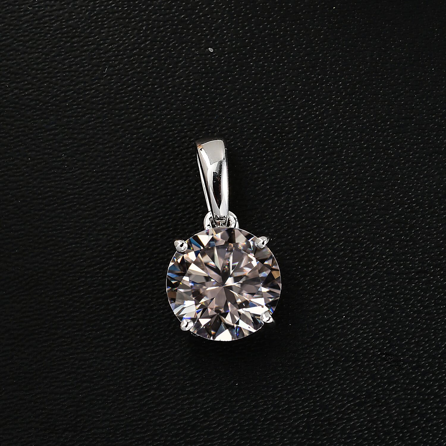 Luxuriant Diamond 9K White Gold SGL Certified Lab Grown Diamond (VS-E-F) Solitaire Pendant 2.00 Ct.