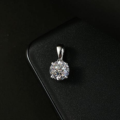 Luxuriant Diamond 950 Platinum SGL Certified Lab Grown Diamond (VS-E-F) Solitaire Pendant 1.02 Ct.