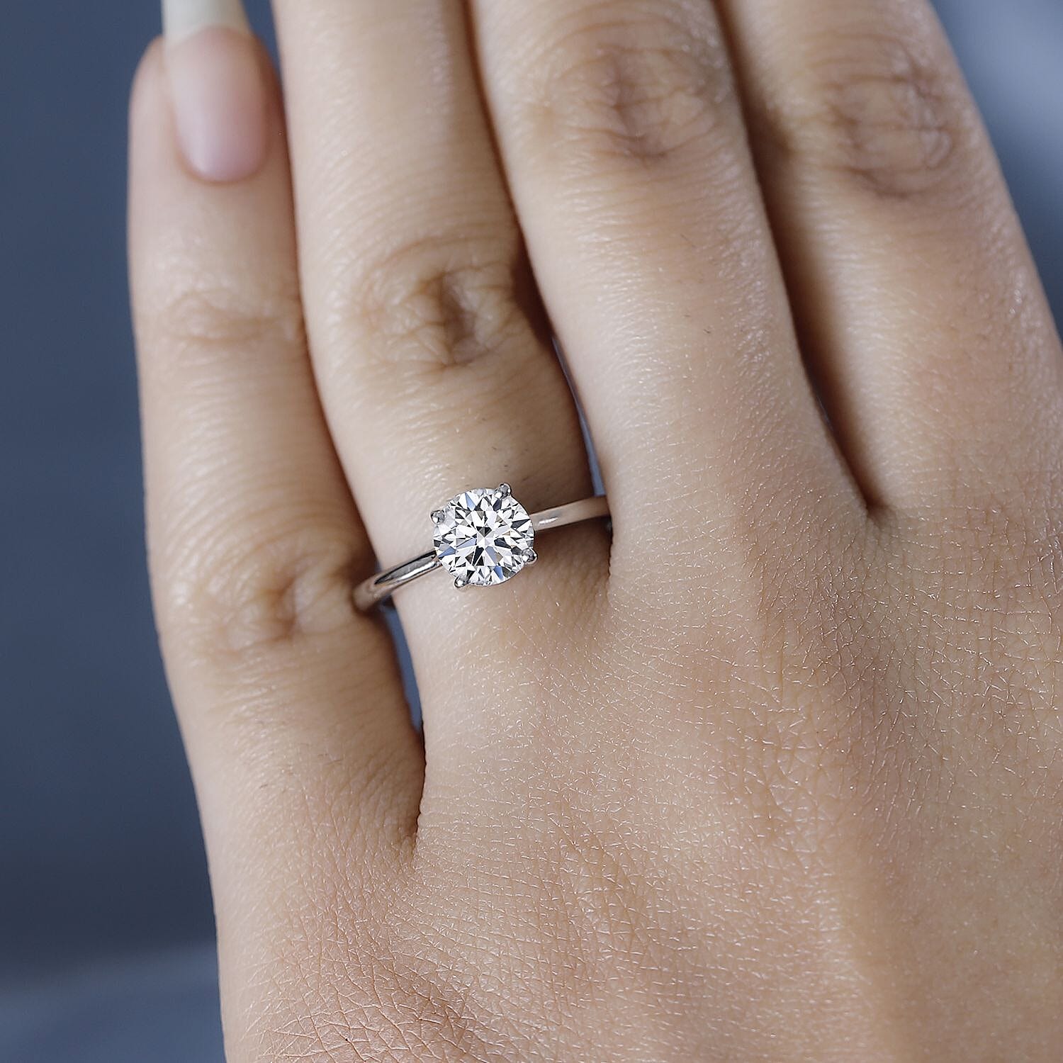 Luxuriant - 18K White Gold SGL Certified (VS-E-F) Lab Grown Diamond Solitaire Ring 1.00 Ct.