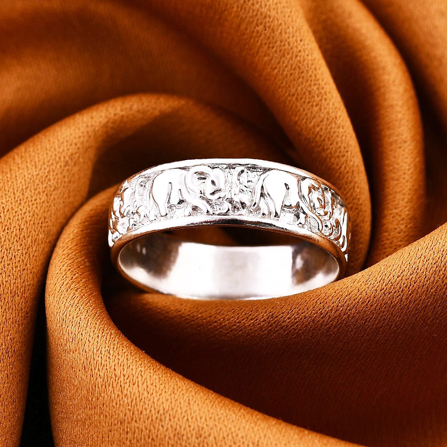 Band Ring in Sterling Silver