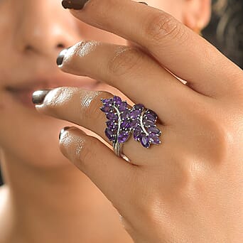 https://tjcuk.sirv.com/Products/79/6/7963753/African-Amethyst-Cluster-Ring-in-Silver-Tone-4-25-Ct_7963753_2.jpg?w=342&h=342