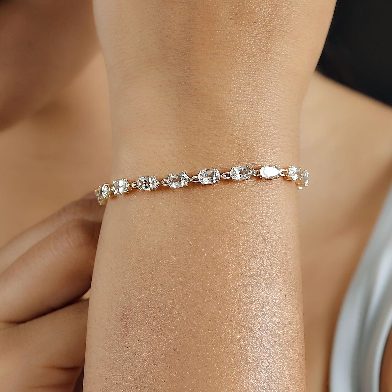 14K Yellow Gold AAA Turkizite Bracelet (Size - 7.5) 12.03 Ct. 14K Yellow Gold AAA Turkizite Bracelet (Size - 7.5) 12.03 Ct.