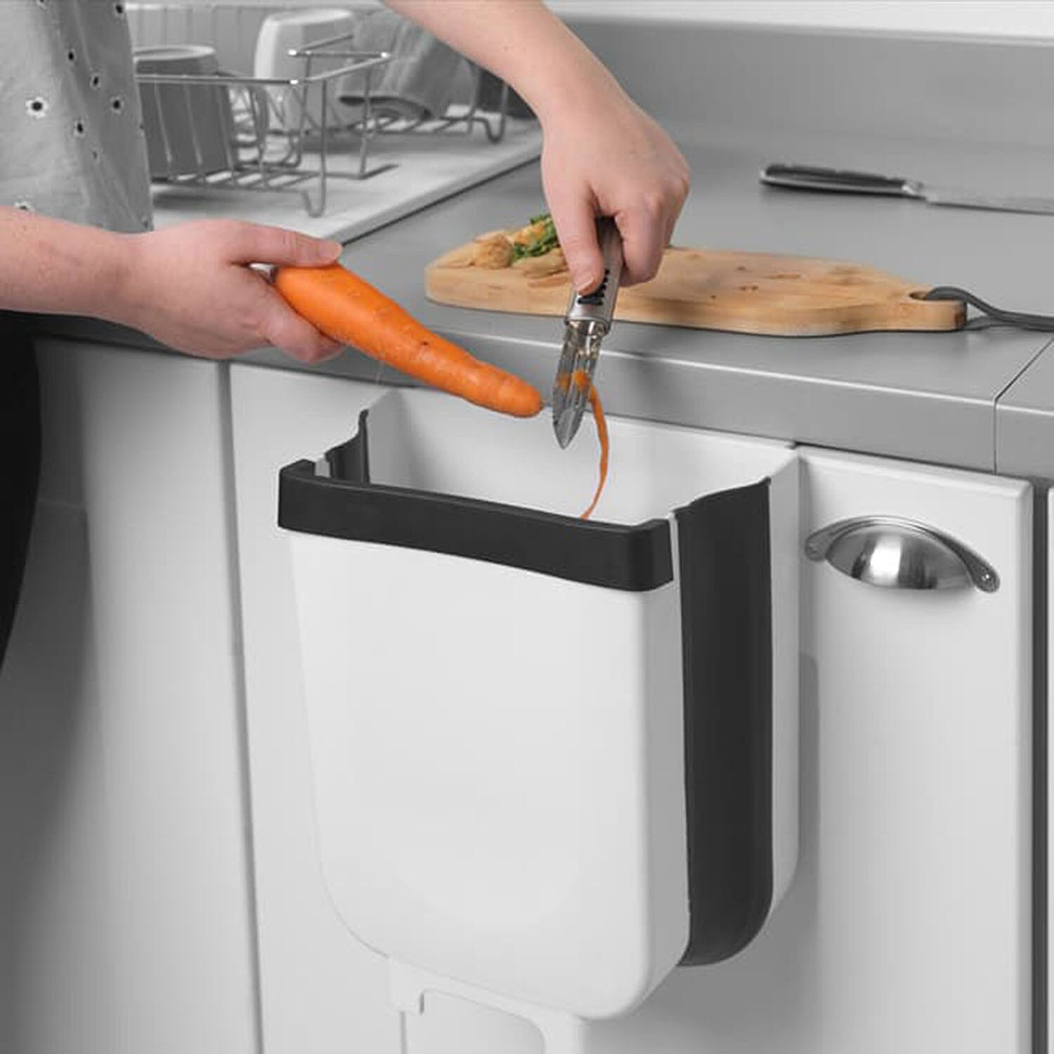 9 Litre Collapsible Cupboard Caddy - White