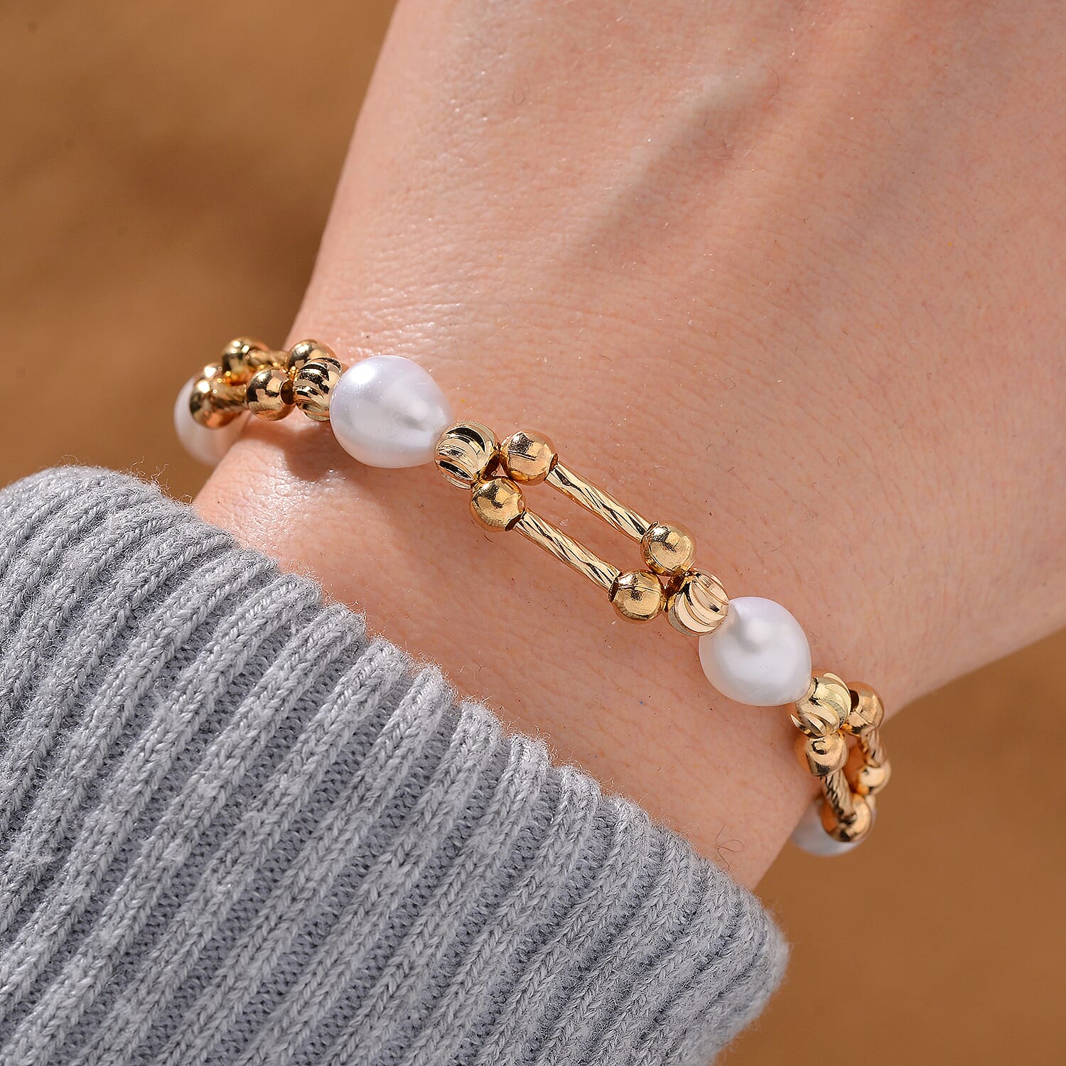 White Fresh Water Pearl Bracelet (Size - 7.5-2)  10.00 Ct.