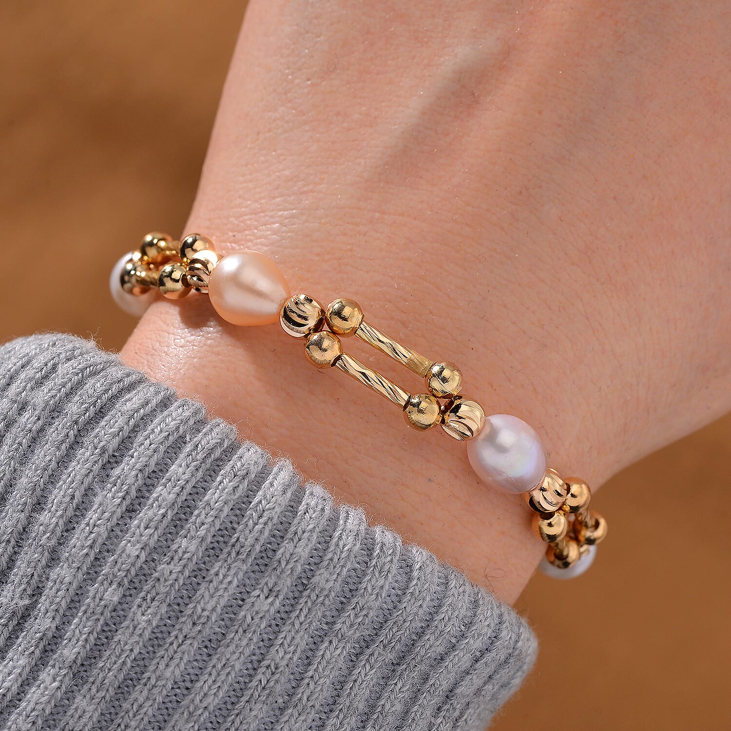 Multi Color Fresh Water Pearl Bracelet (Size - 7.5-2) in Yellow Gold Tone 10.00 Ct.