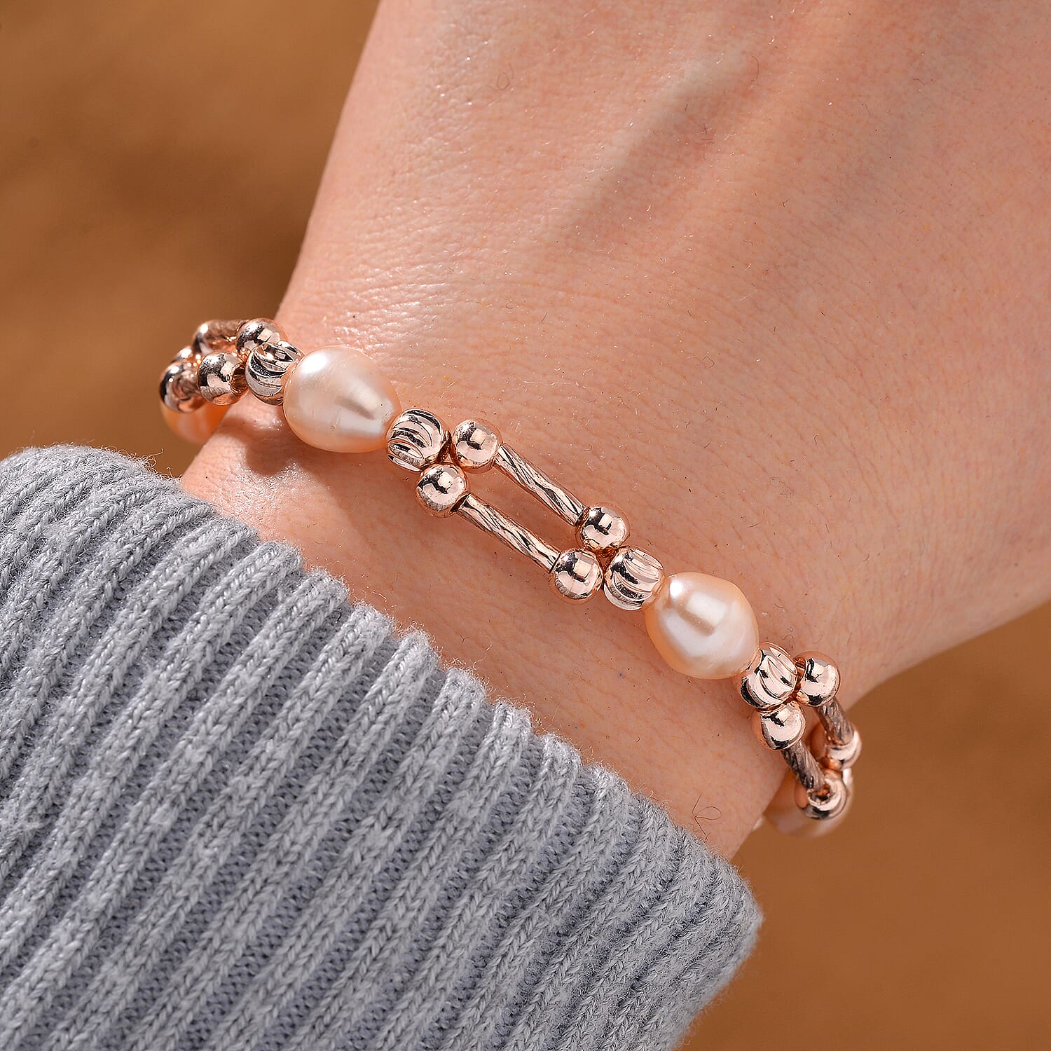 Peach Fresh Water Pearl Bracelet (Size -7.5-2) in Rose Gold Tone 10.00 Ct.