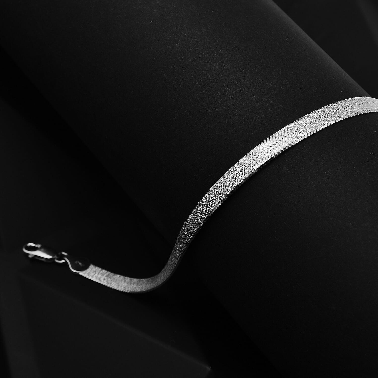 Hatton Garden Closeout - Designer Inspired Herringbone Bracelet (Size - 7.5) With Lobster Clasp in Platinum Overlay Sterling Silver