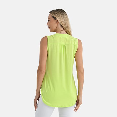 - Maisi Relaxed Fit V-Neck Sleeveless Top (Size M) - Green