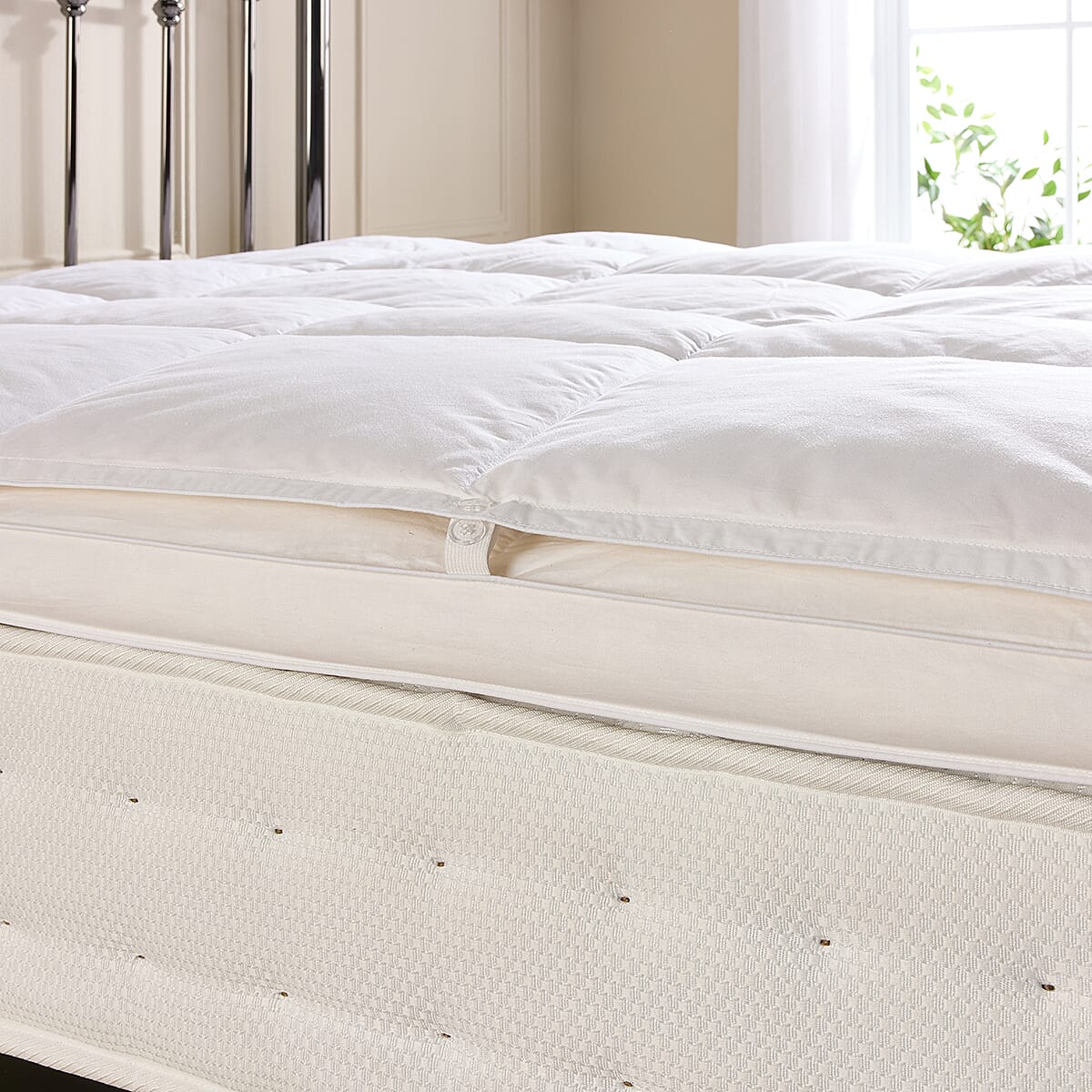 Duck Feather & Down Dual Layer Mattress Topper Duck Feather & Down Dual Layer Mattress Topper