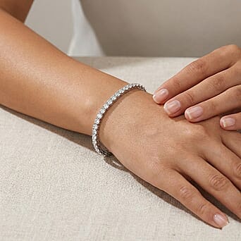 https://tjcuk.sirv.com/Products/79/7/7978066/RADIANTA-GRA-Certified-Moissanite-D-VVS1-Line-Bracelet-in-Rhodium-Over_7978066_1.jpg?w=342&h=342
