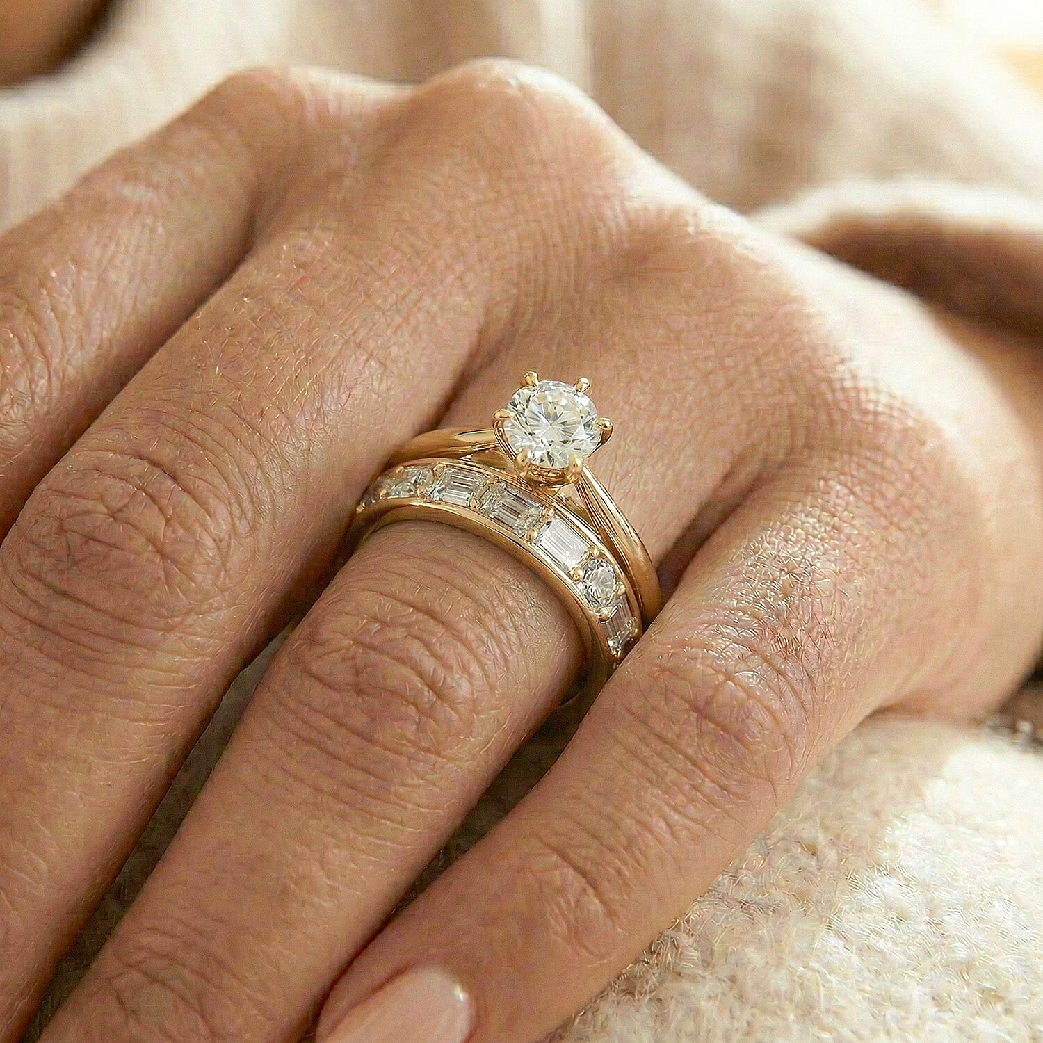 Luxuriant - 9K Yellow Gold SGL Certified Lab Grown Diamond (VS-EF) Solitaire Ring 1.00 Ct.