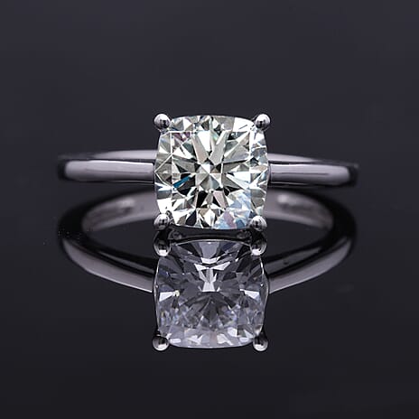 Luxuriant Diamond- 950 Platinum IGI Certified VS-GH Lab Grown Diamond Ring 3.05 Cts