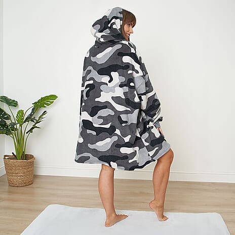 Camouflage Pattern Hoodie Blanket (One Size) - Grey