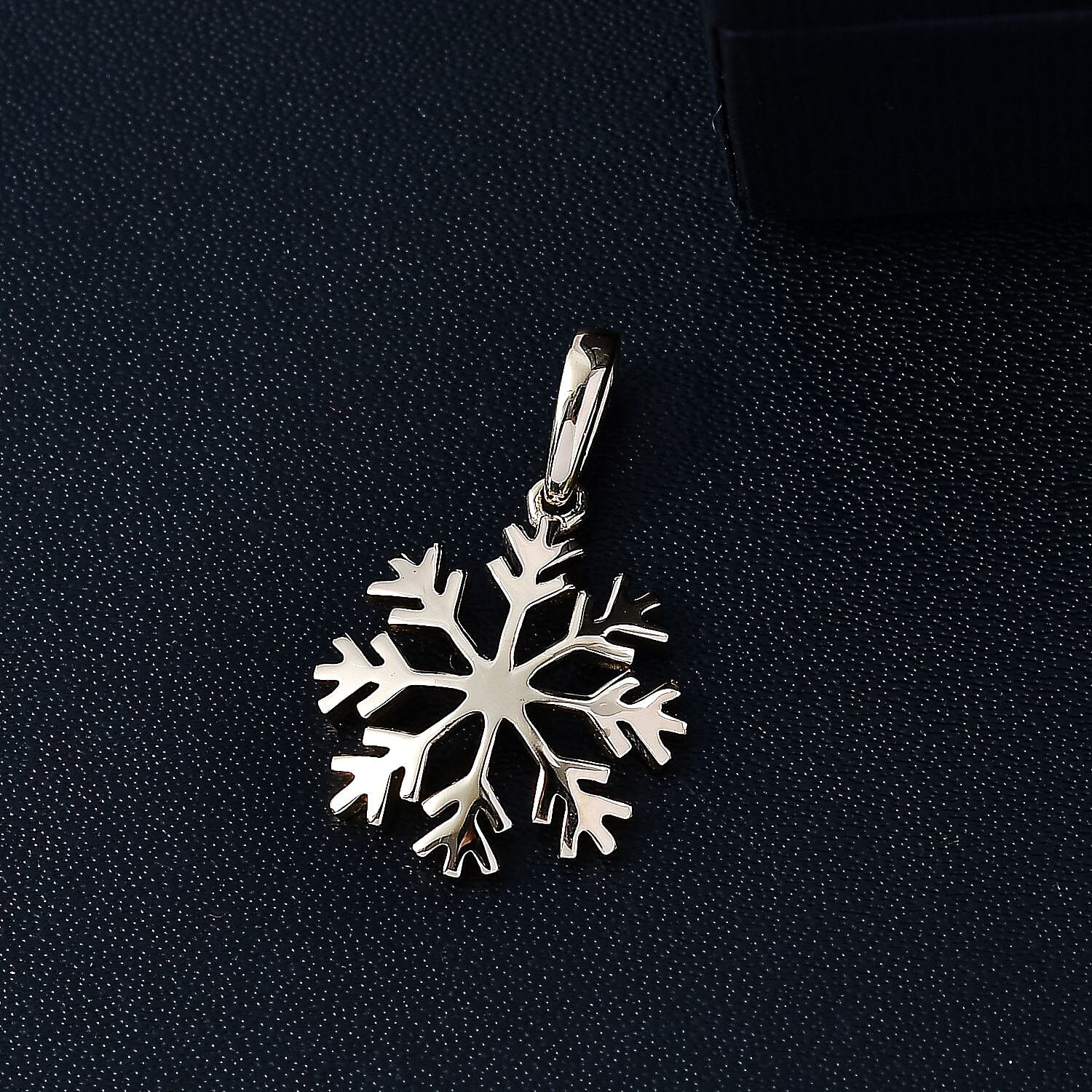 9K Yellow Gold Pendant