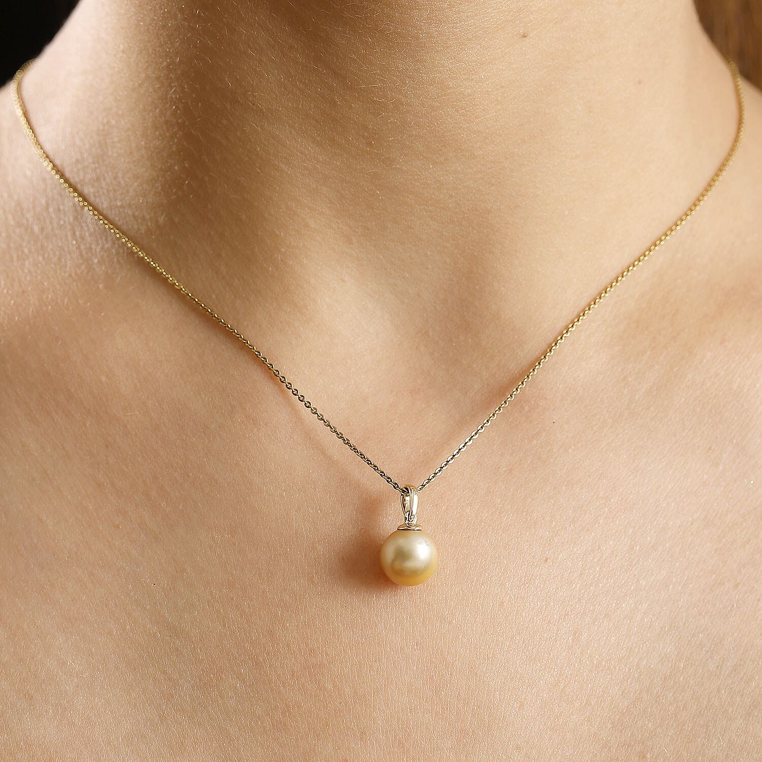 9K Yellow Gold Premium South Sea Pearl Pendant