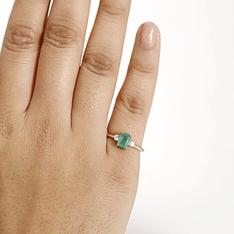 https://tjcuk.sirv.com/Products/79/8/7987947/9K-Yellow-Gold-AA-Zambian-Emerald-Lab-Grown-Diamond-EF-VS-Solitaire-Ri_7987947_2.jpg?w=342&h=342