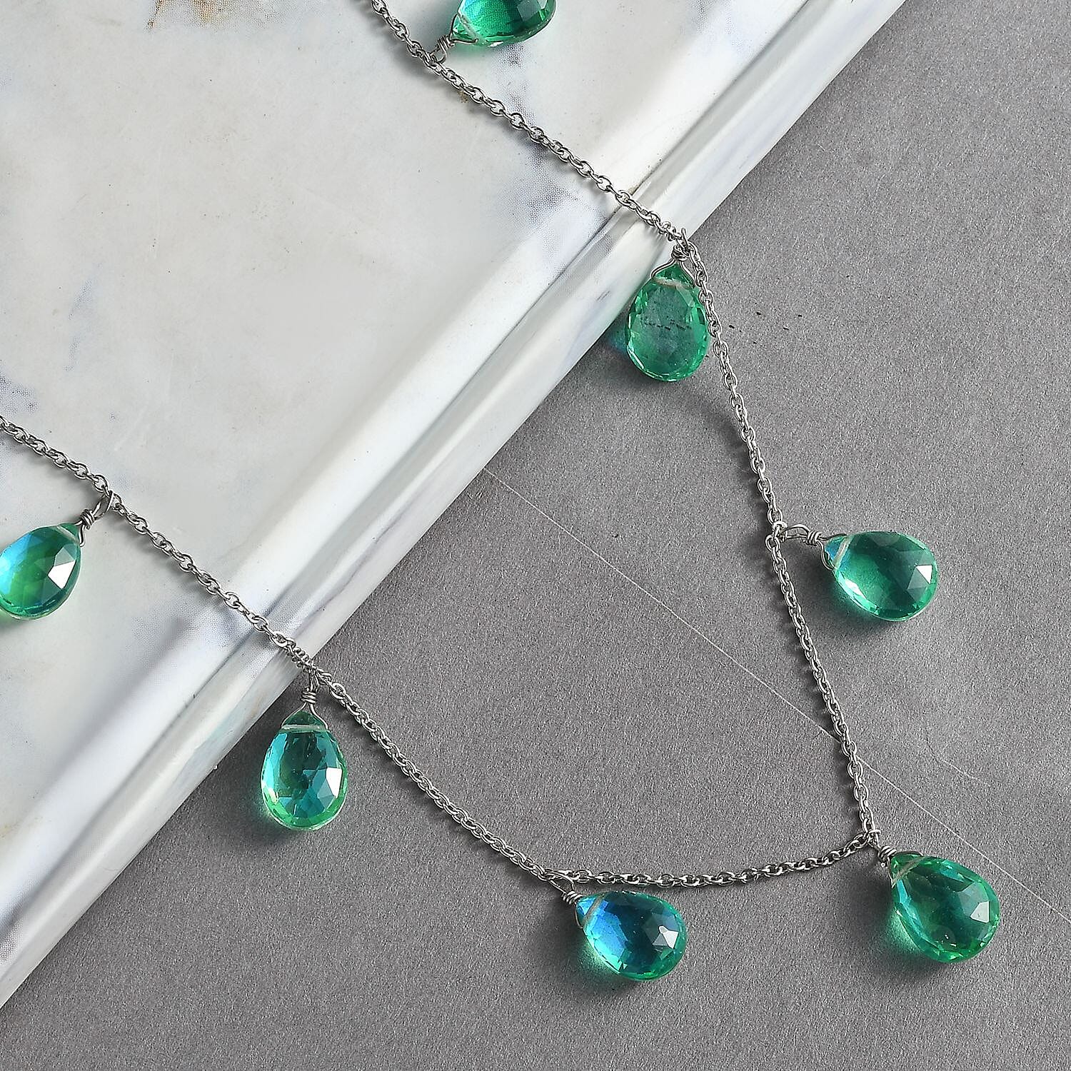 Peacock Triplet Quartz Necklace (Size 20.0) in Rhodium Overlay Sterling Silver 26.0 Ct.