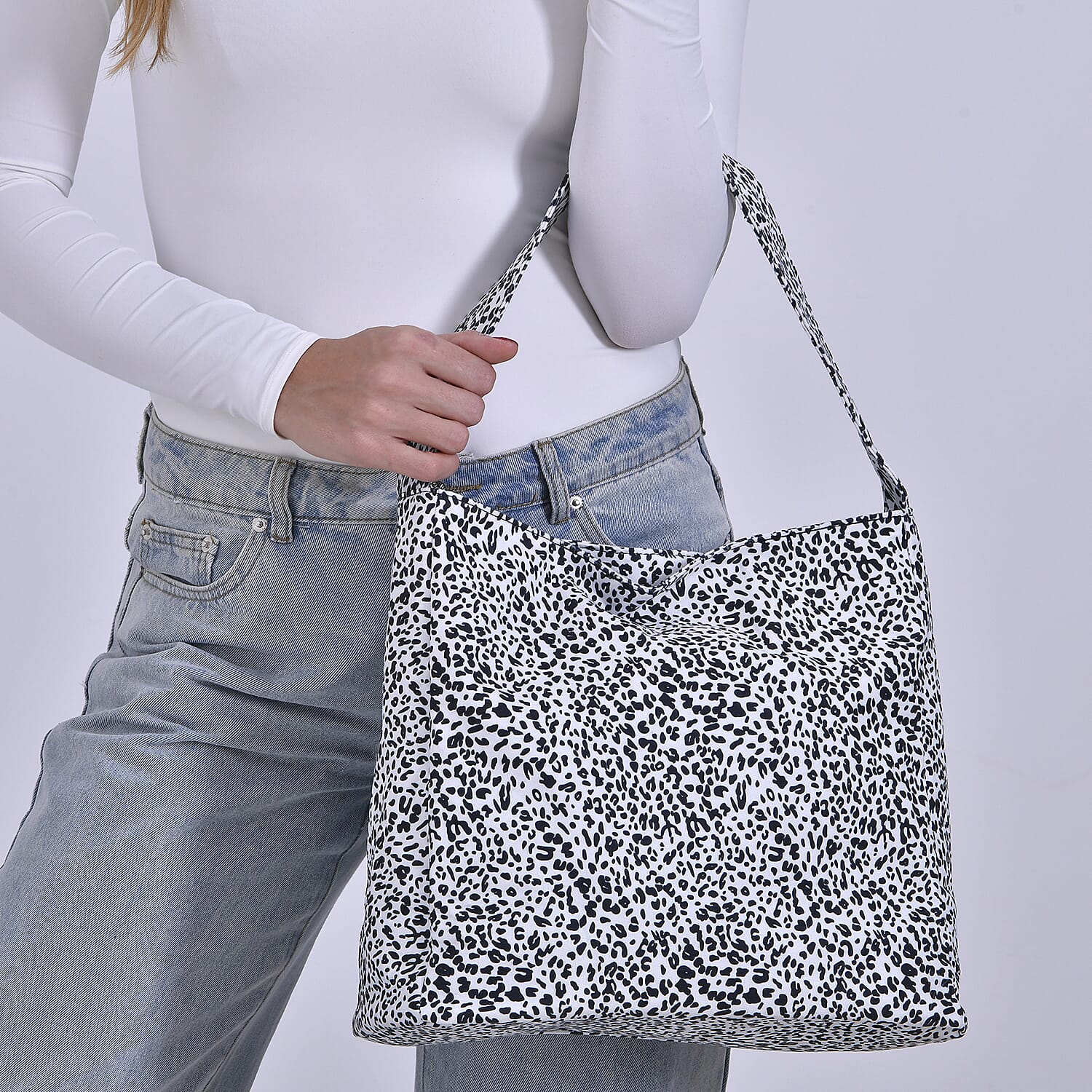 Leopard Printed Tote Bag - White