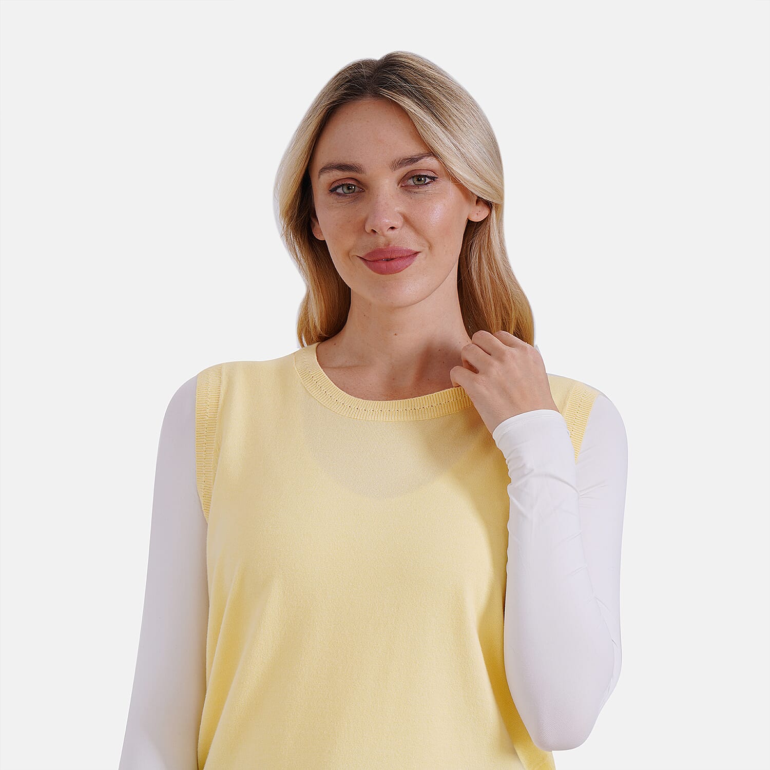 La Marey Round Neck Knitted Vest