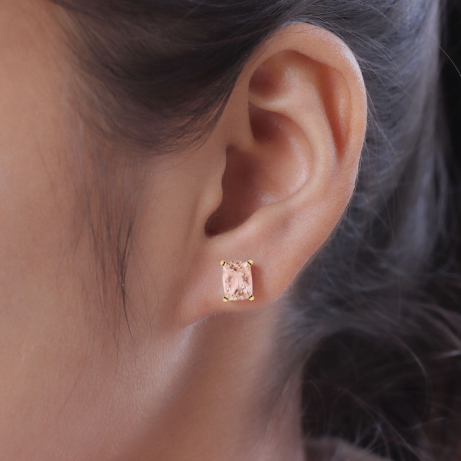 14K Yellow Gold   Morganite  Solitaire Stud Push Post Earring 2.40 ct,  Gold Wt. 0.8 Gms  2.400  Ct.