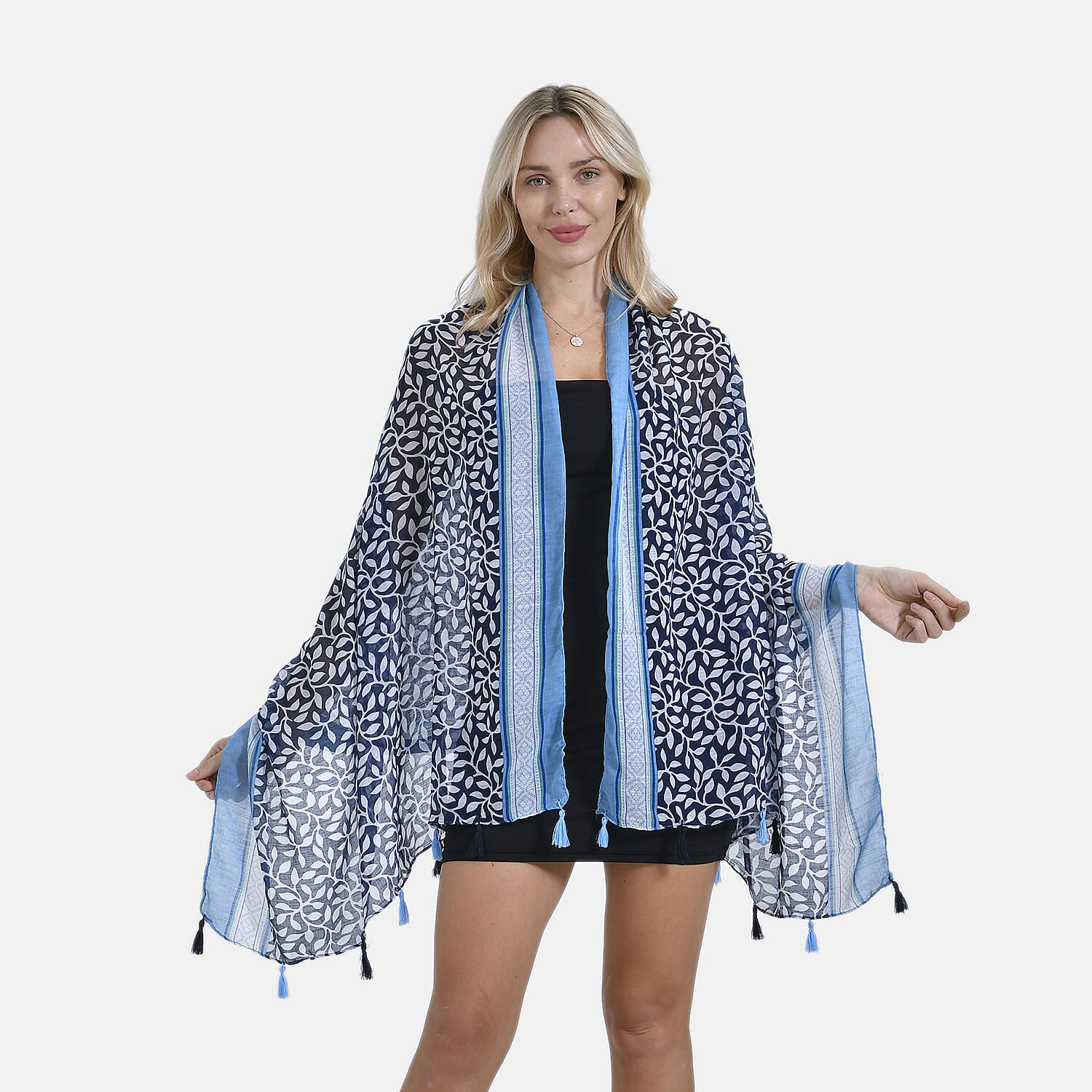 Closeout Deal - New Arrival Leaf & Lattice Pattern Scarf (One Size) - Blue Closeout Deal - New Arrival Leaf & Lattice Pattern Scarf (One Size) - Blue