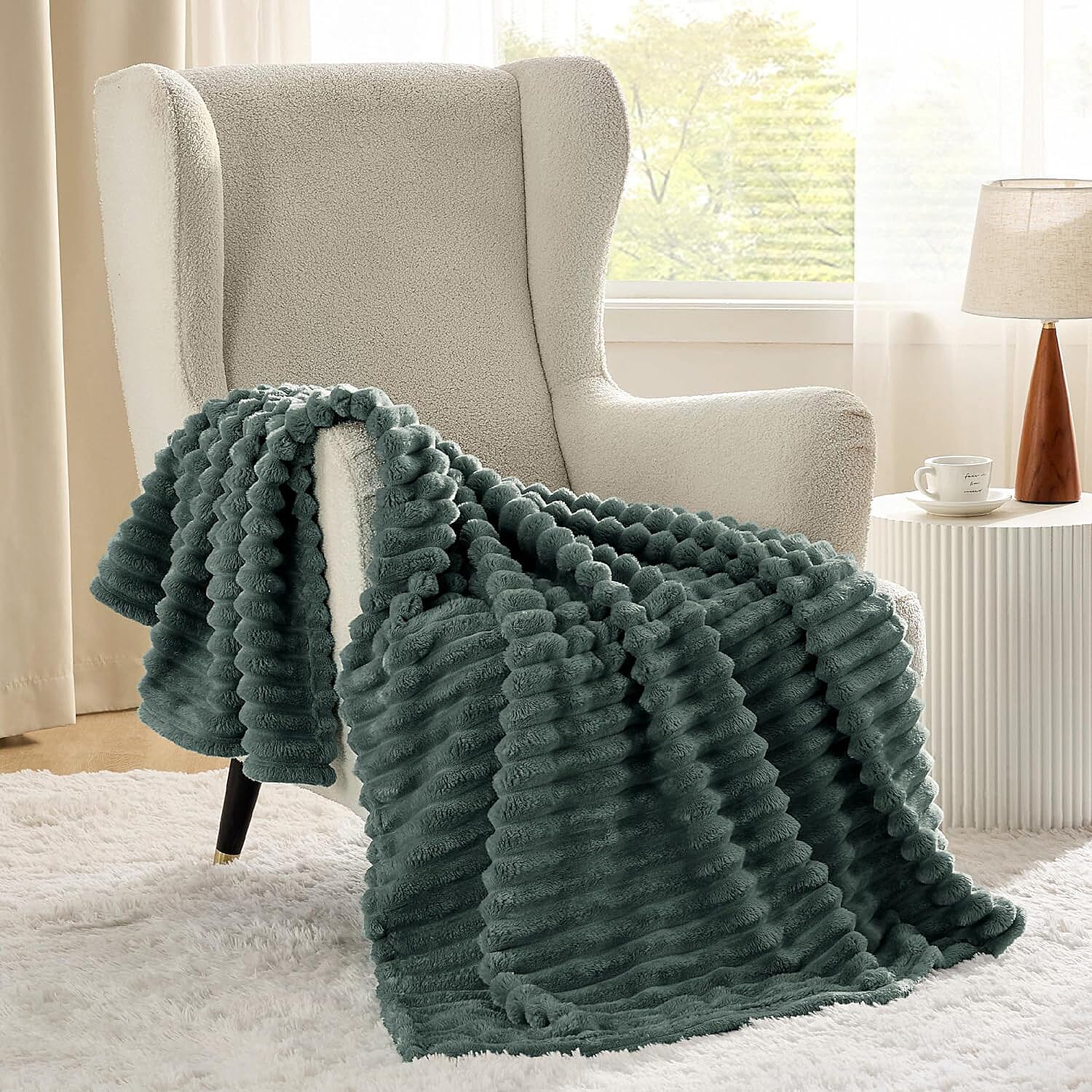 Dakota Super Soft Flannel Fleece Throw Blanket (Size 180x140 cm) - Emerald Green