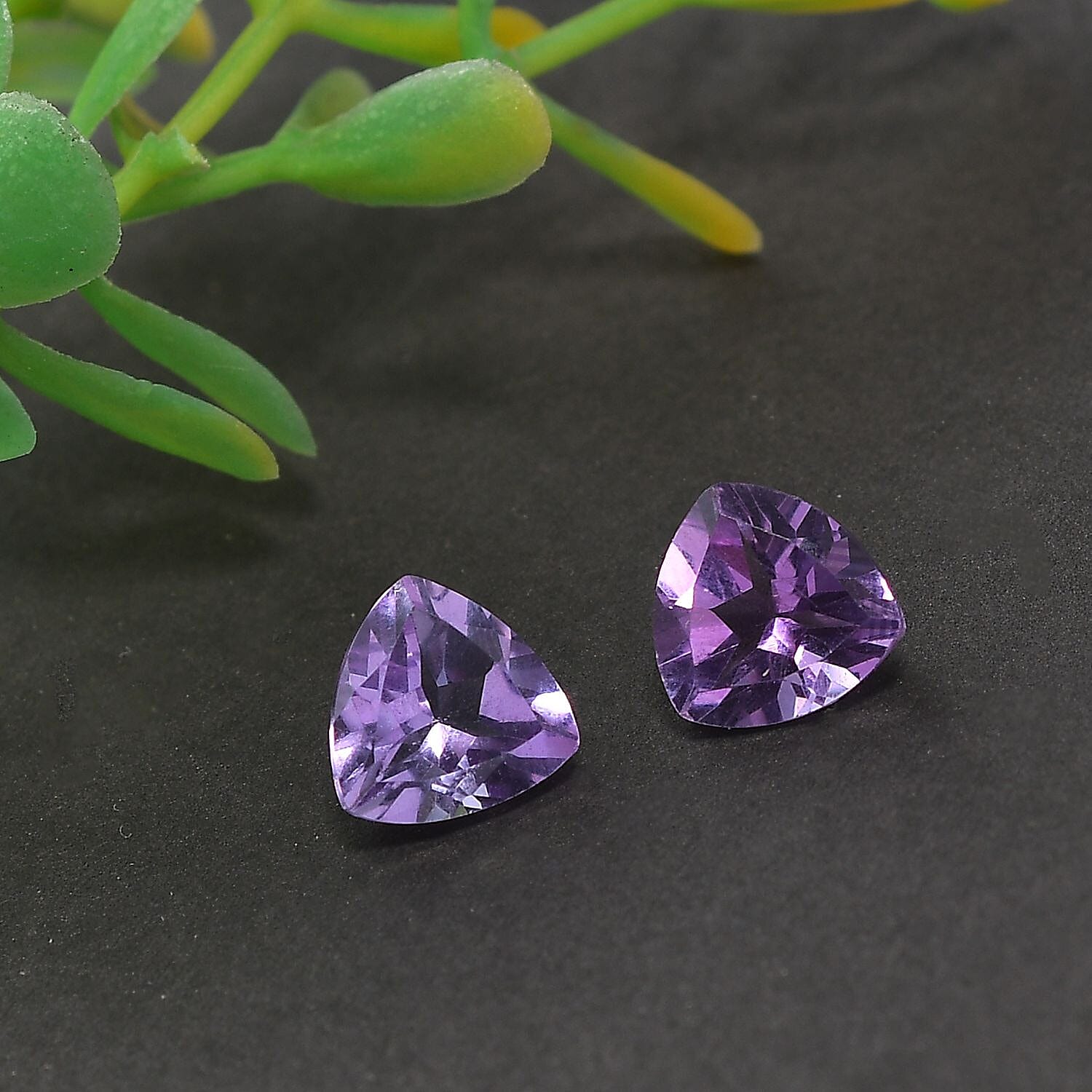 Pink Amethyst Trillion Gemstones 2.90 Ct