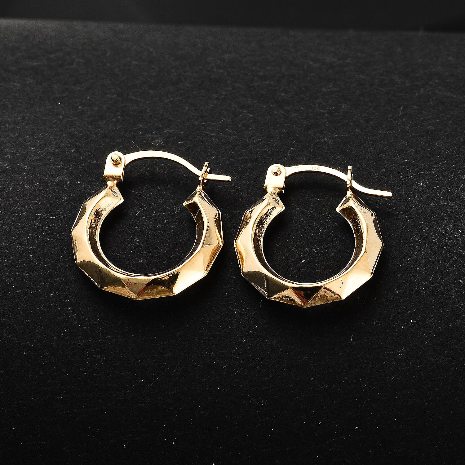 Hatton Garden Closeout - 9K Yellow Gold Harlequinn Creole Earring With Clasp