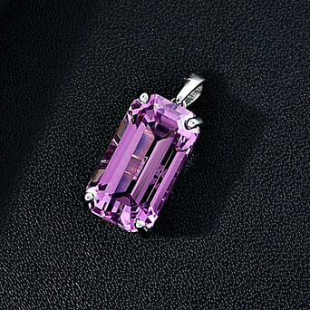 https://tjcuk.sirv.com/Products/80/2/8025211/950-Platinum-AAAA-Kunzite-Solitaire-Pendant-9-97-ct-Platinum-Wt-3-59-G_8025211_1.jpg?w=342&h=342