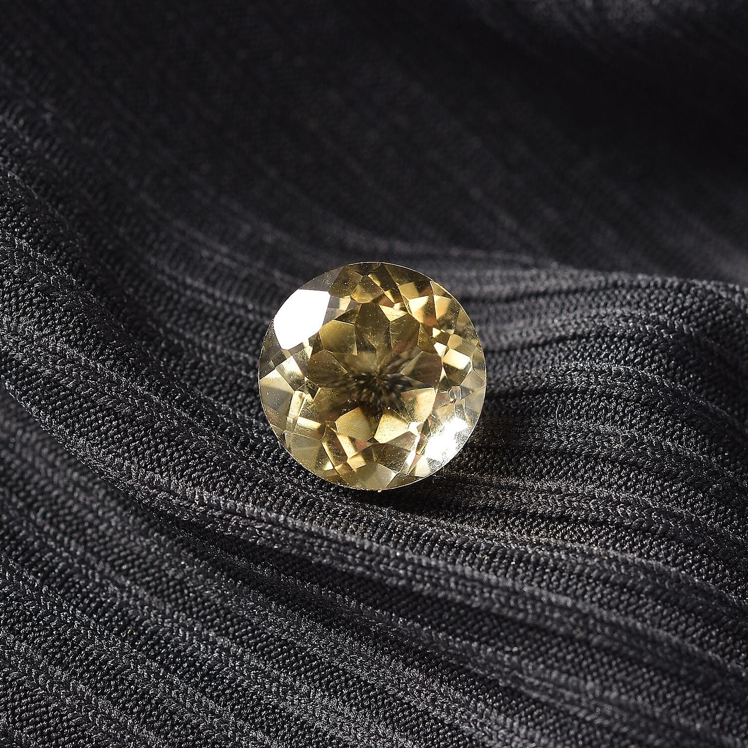 Citrine Round Shape Gemstone 3.20 Ct