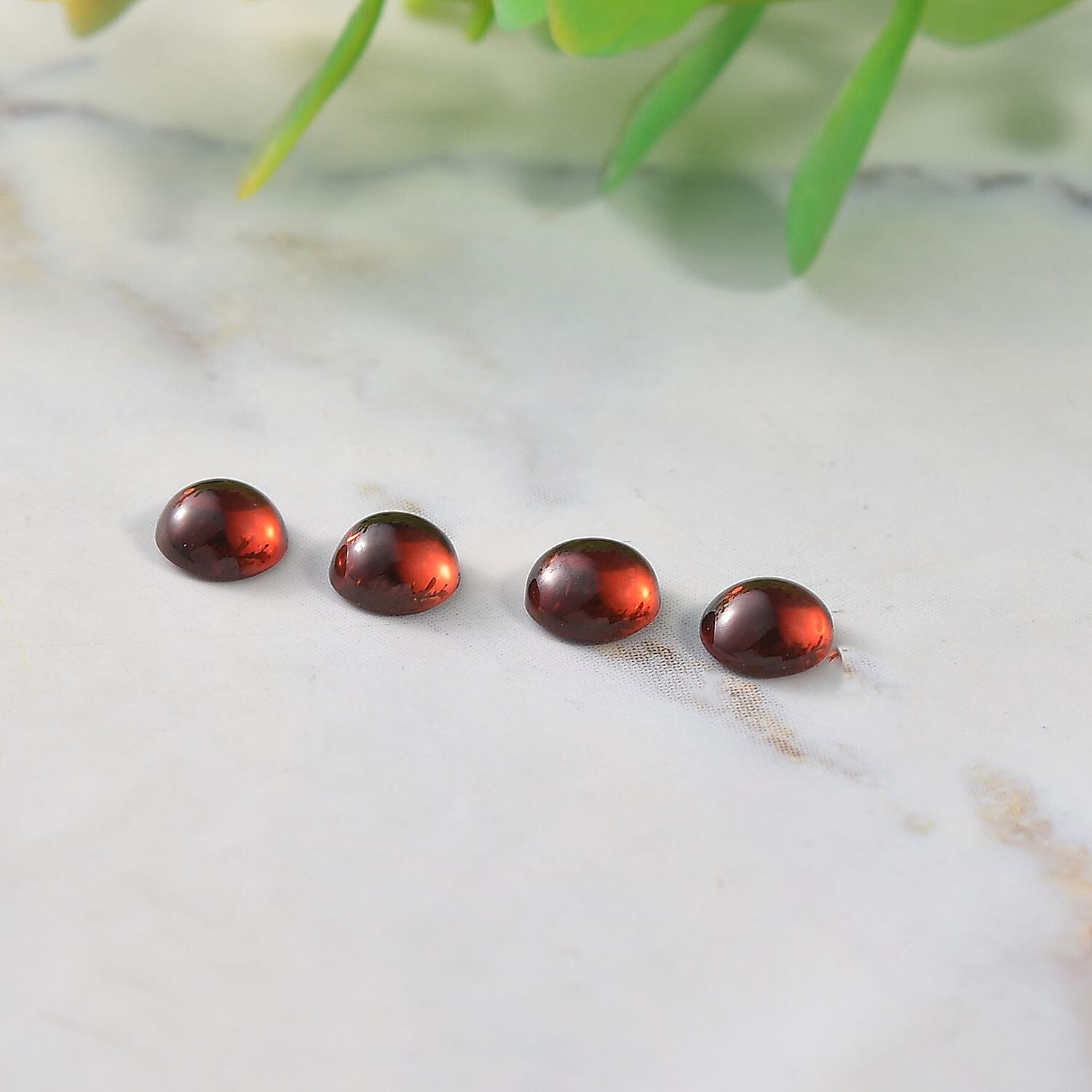 Red Garnet Round Shape Gemstones 2.02 Ct