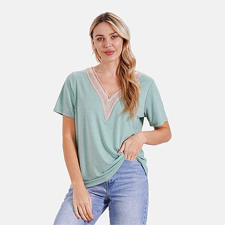 Tamsy Womens V-Neck Elegant Lace Blouse (Size 12 to 14) - Green
