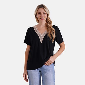 https://tjcuk.sirv.com/Products/80/2/8027077/Tamsy-Patterned-Blouse-Size-66x1-cm-Black-Sapphire-Blue_8027077_3.jpg?w=342&h=342